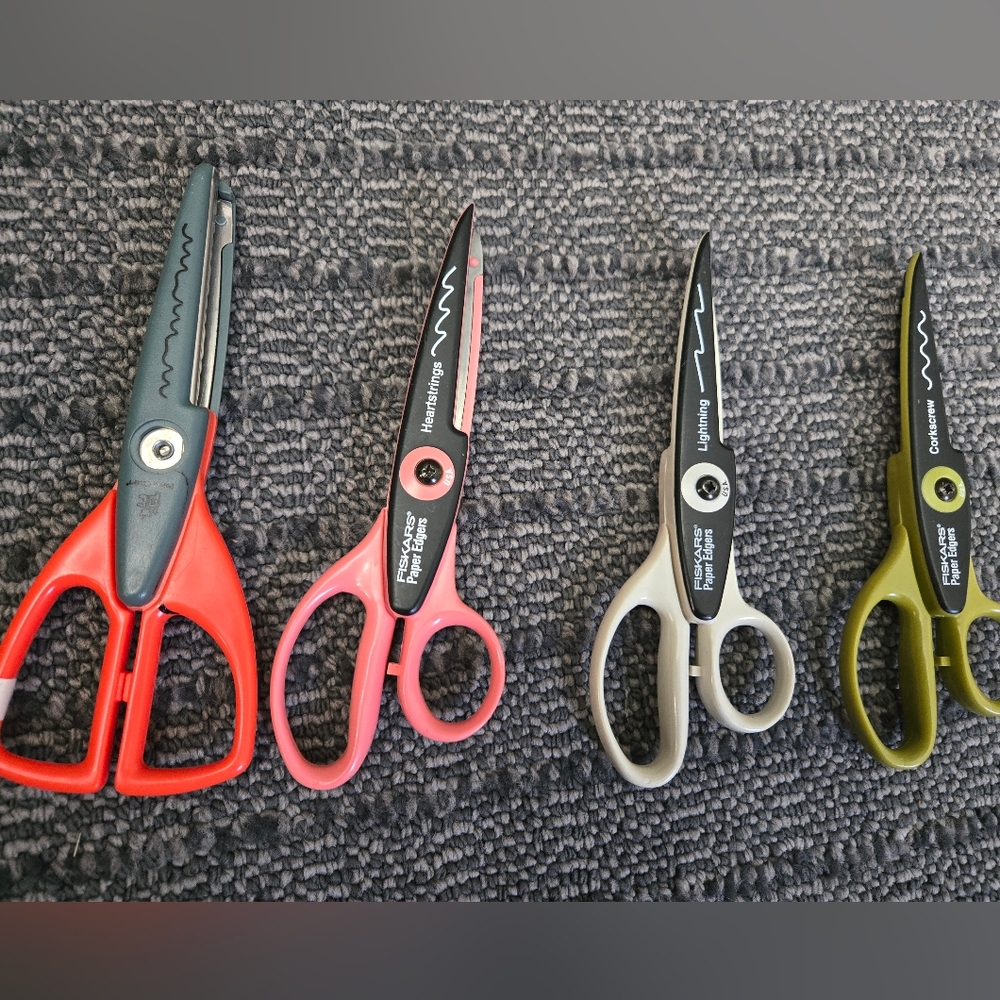 Set Of 4 Fiskars Craft Scissors. See Pics. Like New.